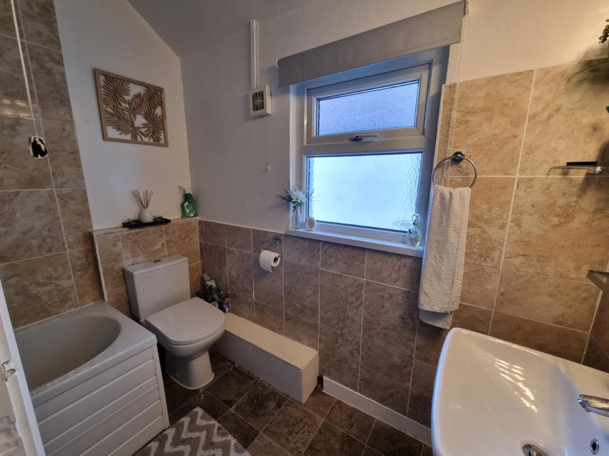 Private Luxury Double Room In Кардифф Экстерьер фото