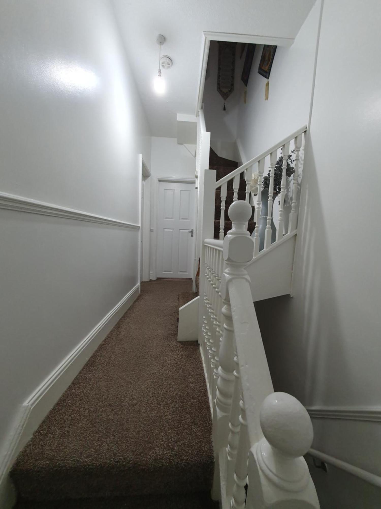 Private Luxury Double Room In Кардифф Экстерьер фото